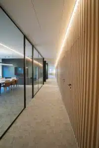 Porte Steel Look chez Plastiqual Chaineux